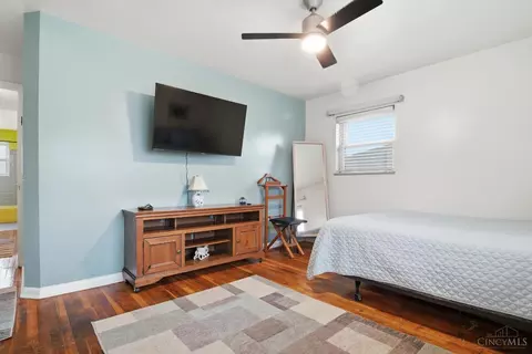 Bedroom - 3617 Fieldcrest Dr, Cincinnati, OH 45211 photo 5 of 8