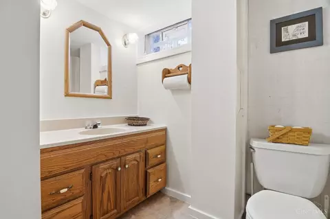 Bath - 3617 Fieldcrest Dr, Cincinnati, OH 45211 photo 3 of 3
