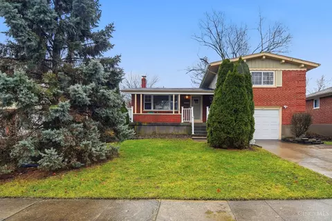 3617 Fieldcrest Dr, Cincinnati, OH 45211