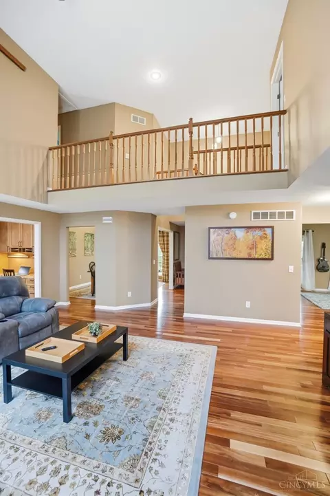 Living - 789 Dorgene Ln, Cincinnati, OH 45244 photo 4 of 6