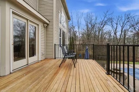Exterior - 789 Dorgene Ln, Cincinnati, OH 45244 photo 7 of 16