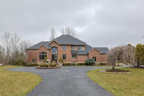 2822 Golden Fox Trl, Lebanon, OH 45036