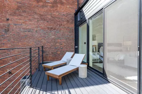 Exterior - 419 Thirteenth St, Cincinnati, OH 45202 photo 2 of 8
