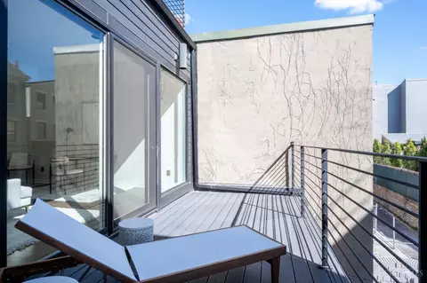 Exterior - 419 Thirteenth St, Cincinnati, OH 45202 photo 3 of 8