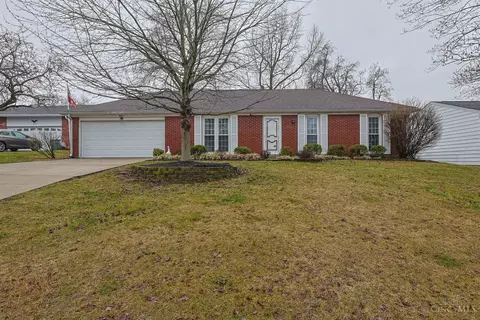 15 Old Orchard Ln, Monroe, OH 45050