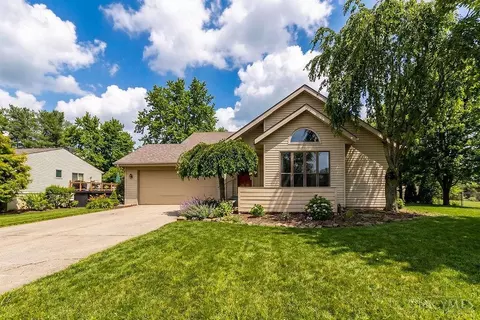 6321 Bach Dr, West Chester, OH 45069