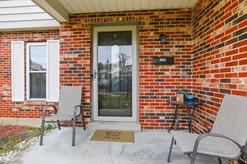 Exterior - 1006 Hearthstone Dr, Cincinnati, OH 45231 photo 3 of 6