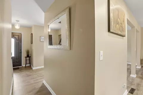 Entry Way - 1006 Hearthstone Dr, Cincinnati, OH 45231 photo 2 of 2