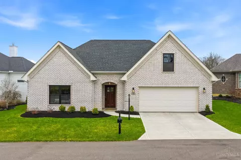 3 Rogan Dr, Glendale, OH 45246