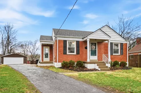7837 Moss Ct, Deer Park, OH 45236
