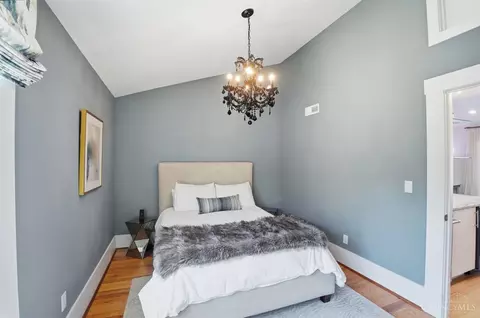Bedroom - 1338 Spring St, Cincinnati, OH 45202 photo 4 of 5