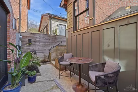 Exterior - 1338 Spring St, Cincinnati, OH 45202 photo 3 of 5
