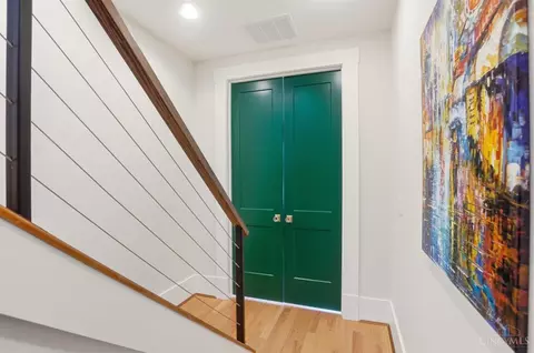 Entry Way - 1338 Spring St, Cincinnati, OH 45202 photo 3 of 3
