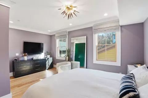 Bedroom - 1338 Spring St, Cincinnati, OH 45202 photo 2 of 5