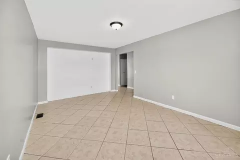 Entry Way - 11839 Hamlet Rd, Forest Park, OH 45240 photo 3 of 4