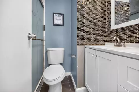Bath - 11839 Hamlet Rd, Forest Park, OH 45240 photo 1 of 3