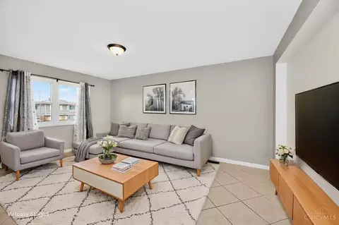 Living - 11839 Hamlet Rd, Forest Park, OH 45240 photo 1 of 2