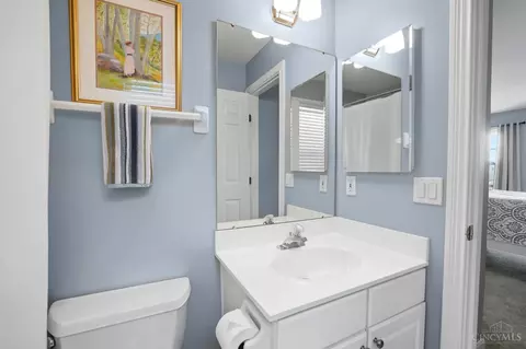 Bath - 6803 Haven Ct, Mason, OH 45040 photo 9 of 13