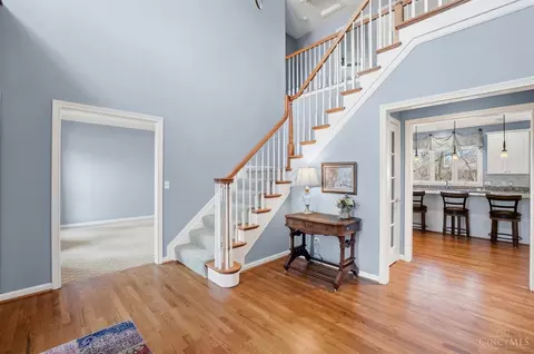 Entry Way - 6803 Haven Ct, Mason, OH 45040 photo 6 of 8