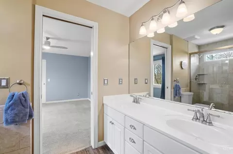 Bath - 6803 Haven Ct, Mason, OH 45040 photo 10 of 13