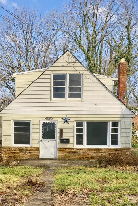 6027 Budmar Ave, Cincinnati, OH 45224