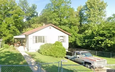 11 Dowling St, Cleves, OH 45002
