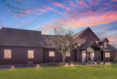 1613 Concord Rd, Amelia, OH 45102