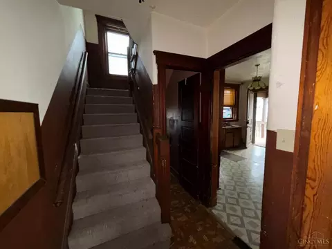 Entry Way - 3339 Spokane Ave, Cincinnati, OH 45207 photo 8 of 9