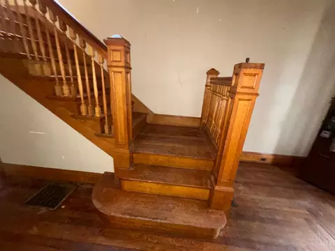 Entry Way - 3339 Spokane Ave, Cincinnati, OH 45207 photo 6 of 9
