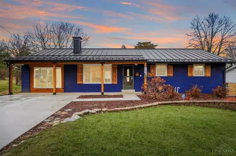 107 Cowan Dr, Mason, OH 45040