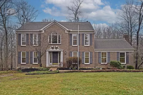 854 Country Club Dr, Cincinnati, OH 45245