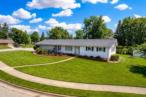 400 Emerald Woods Dr, Oxford, OH 45056
