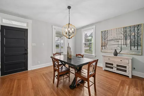 Dining - 306 Main St, Mason, OH 45040 photo 1 of 5