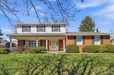 22 Holmes Ct, Hamilton, OH 45013