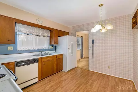 9369 Ranchill Dr, Cincinnati, OH 45231 photo 10