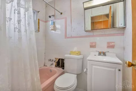 9369 Ranchill Dr, Cincinnati, OH 45231 photo 22