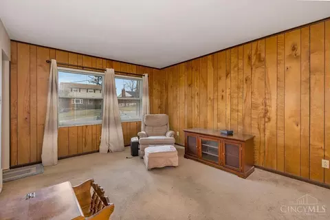 9369 Ranchill Dr, Cincinnati, OH 45231 photo 13