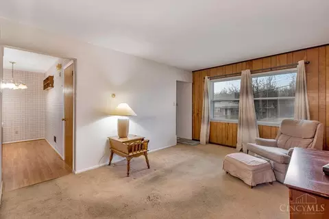 9369 Ranchill Dr, Cincinnati, OH 45231 photo 12