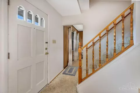 9369 Ranchill Dr, Cincinnati, OH 45231 photo 16