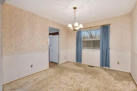9369 Ranchill Dr, Cincinnati, OH 45231 photo 7