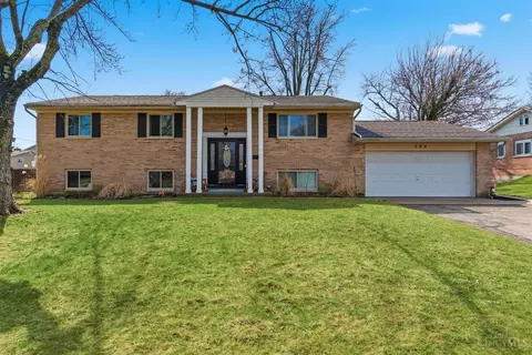 322 Reichard Dr, Vandalia, OH 45377