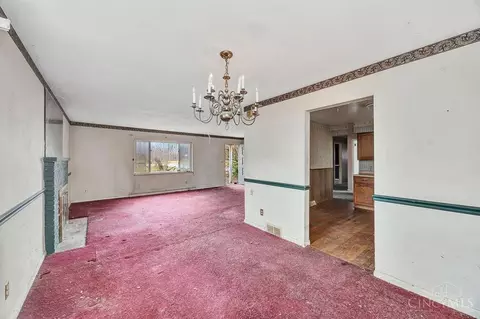 Living - 1659 Devils Backbone Rd, Cincinnati, OH 45233 photo 6 of 9
