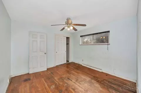 Bedroom - 1659 Devils Backbone Rd, Cincinnati, OH 45233 photo 1 of 5