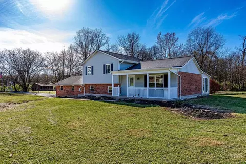 4581 California Rd, Okeana, OH 45053
