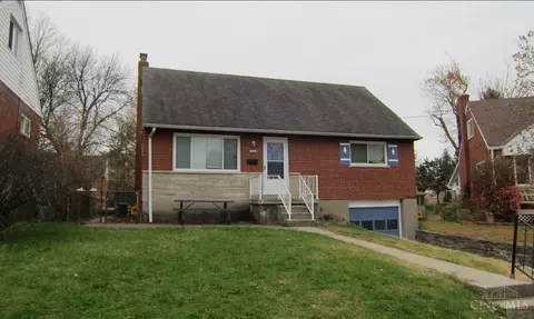 1509 Balfour Ln, Cincinnati, OH 45231