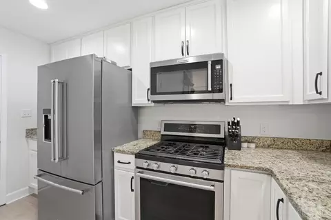 Kitchen - 3723 Carlton Ave, Fairfax, OH 45227 photo 2 of 6
