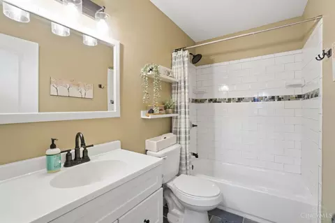 Bath - 3723 Carlton Ave, Fairfax, OH 45227 photo 3 of 4