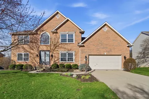 7527 Providence Woods Ct, West Chester, OH 45069