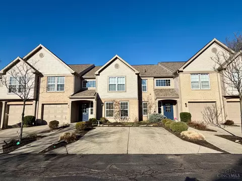 9917 Shorewood Ln, Sharonville, OH 45241