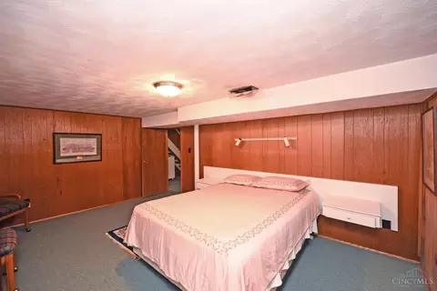 Bedroom - 9876 Lorelei Dr, Cincinnati, OH 45231 photo 10 of 10